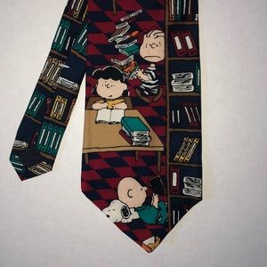 Peanuts Silk 🥜 Tie 🔴